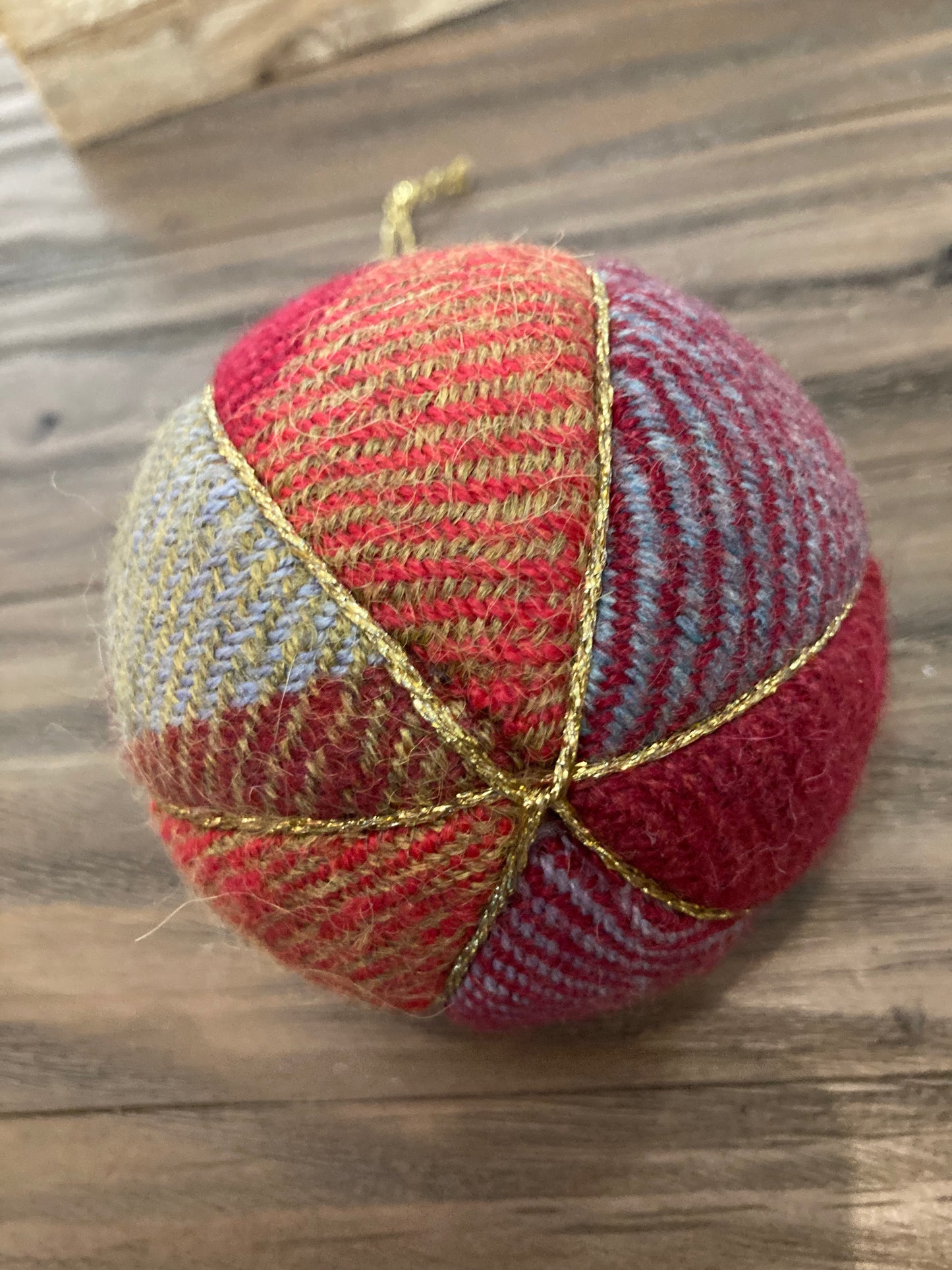 Tweed bauble