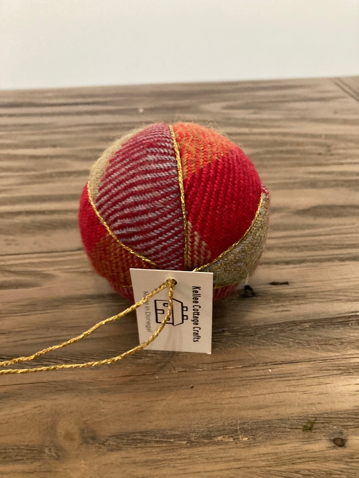 Tweed bauble